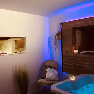 https://le-petit-secret-dalban.hotels-rhonealpes.com